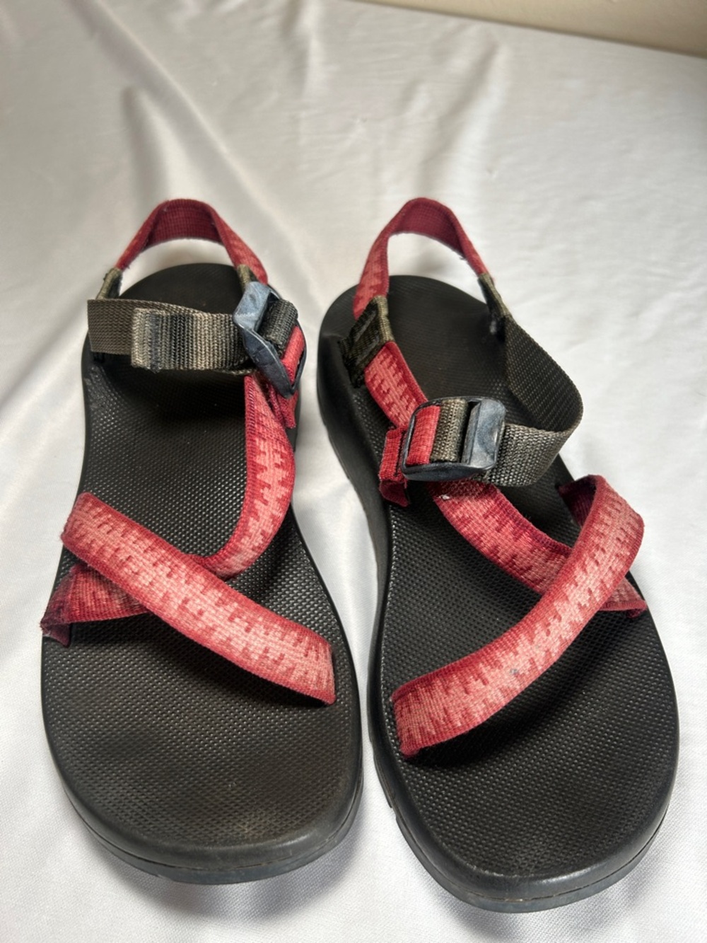 Chaco Adjustable Strap Classic Sandal Burgundy Size 9 - Picture 16 of 16